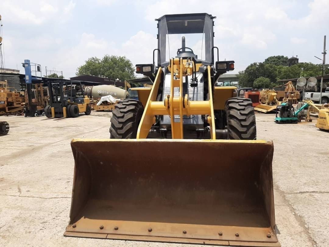 รถตัก KOMATSU WA100-7 ใหม่ล่าสุดจากญี่ปุ่น ใช้งานมาน้อย พร้อมใช้งาน ไม่เคยใช้ในไทย รถตัก KOMATSU WA100-7 ใหม่ล่าสุดจากญี่ปุ่น ใช้งานมาน้อย พร้อมใช้งาน ไม่เคยใช้ในไทย