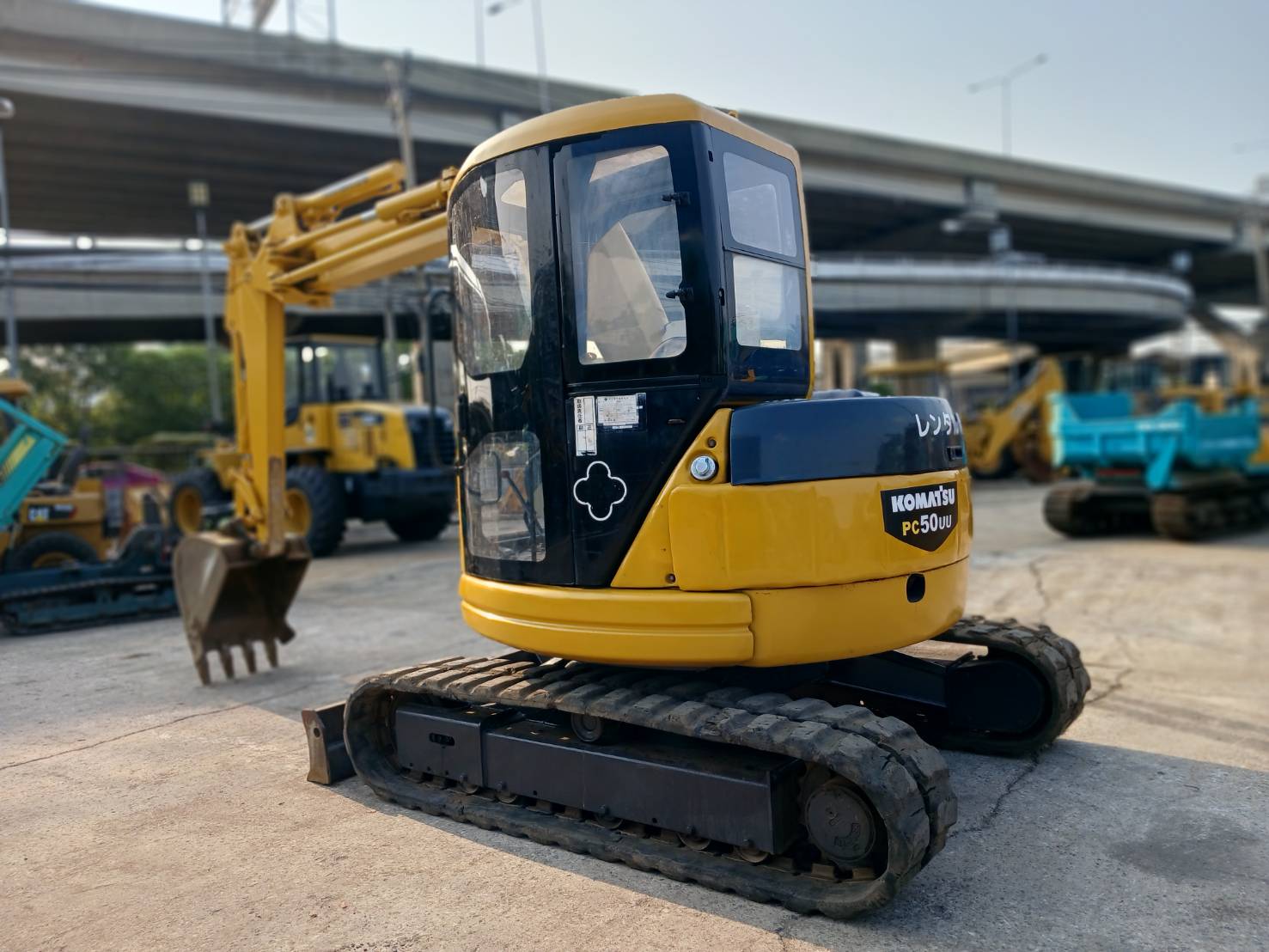 รถขุด KOMATSU PC50UU-2 ใช้งานมาน้อย สอบถามที่คุณครีม 0658844400 รถขุด KOMATSU PC50UU-2 ใช้งานมาน้อย สอบถามที่คุณครีม 0658844400