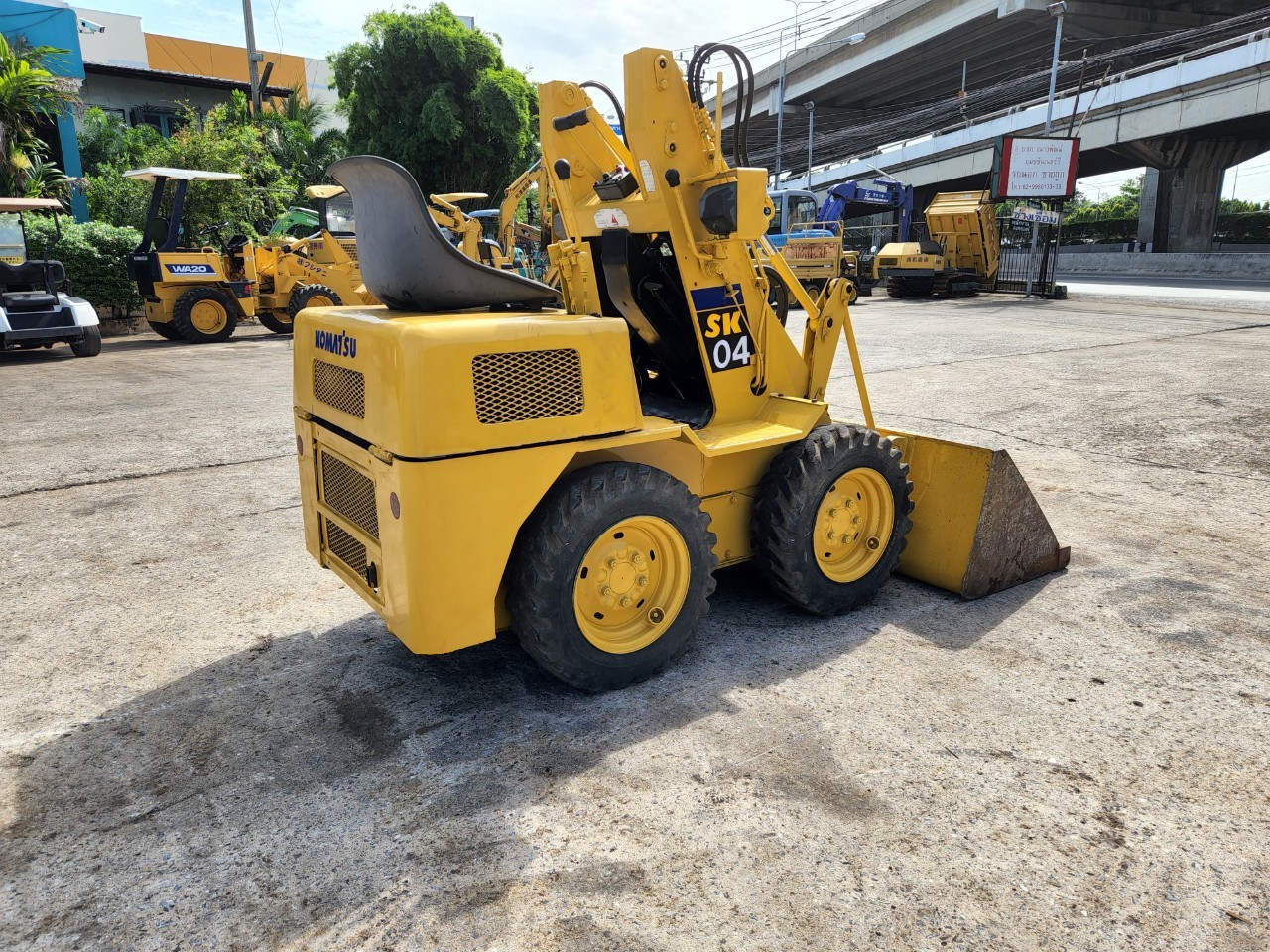 รถตัก KOMATSU SK04 รถตักเล็กสวยมาก สอบถามเพิ่มเติมที่คุณชัญญา