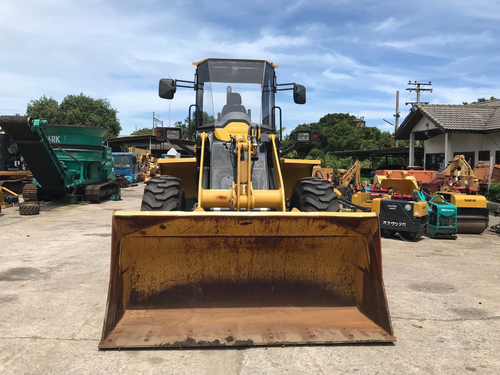 รถตัก KOMATSU WA100-7 ใช้งานมาน้อย สอบถามที่คุณครีม 0658844400 รถตัก KOMATSU WA100-7 ใช้งานมาน้อย สอบถามที่คุณครีม 0658844400