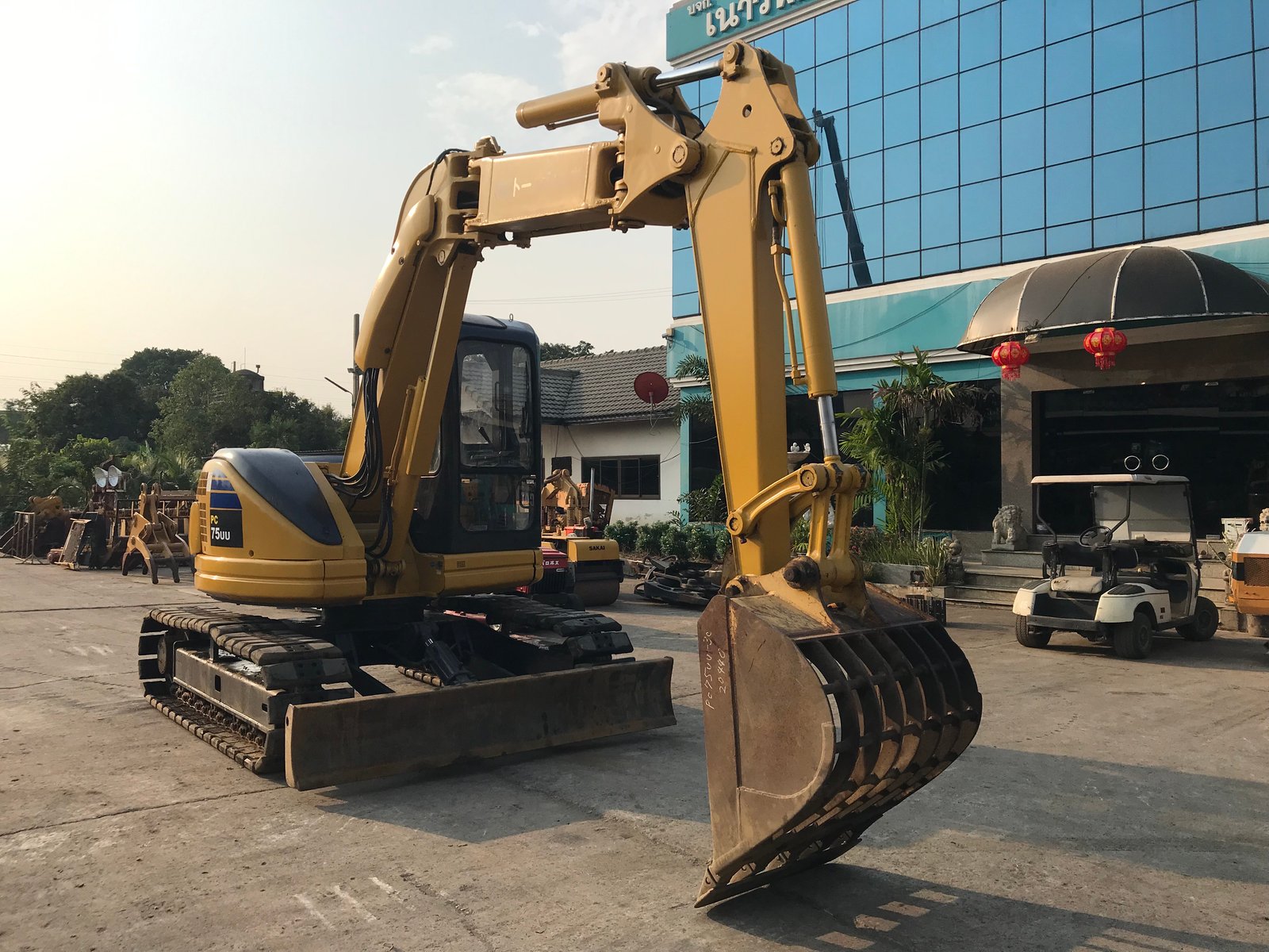 รถขุด KOMATSU PC75UU-2E ใช้งานมาน้อย สอบถามที่คุณครีม 0658844400 รถขุด KOMATSU PC75UU-2E ใช้งานมาน้อย สอบถามที่คุณครีม 0658844400