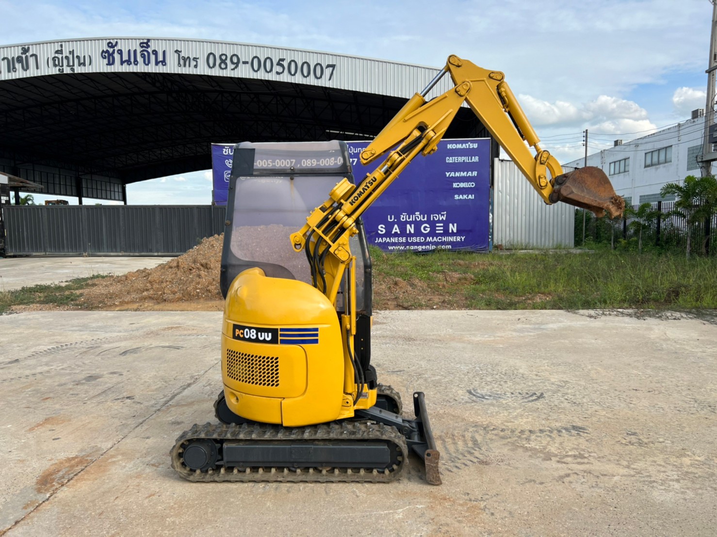 รถขุด KOMATSU PC08UU มาใหม่พร้อมใช้งาน นำเข้าจากญี่ปุ่นไม่เคยใช้งานในไทย ชั่วโมงการทำงานน้อย