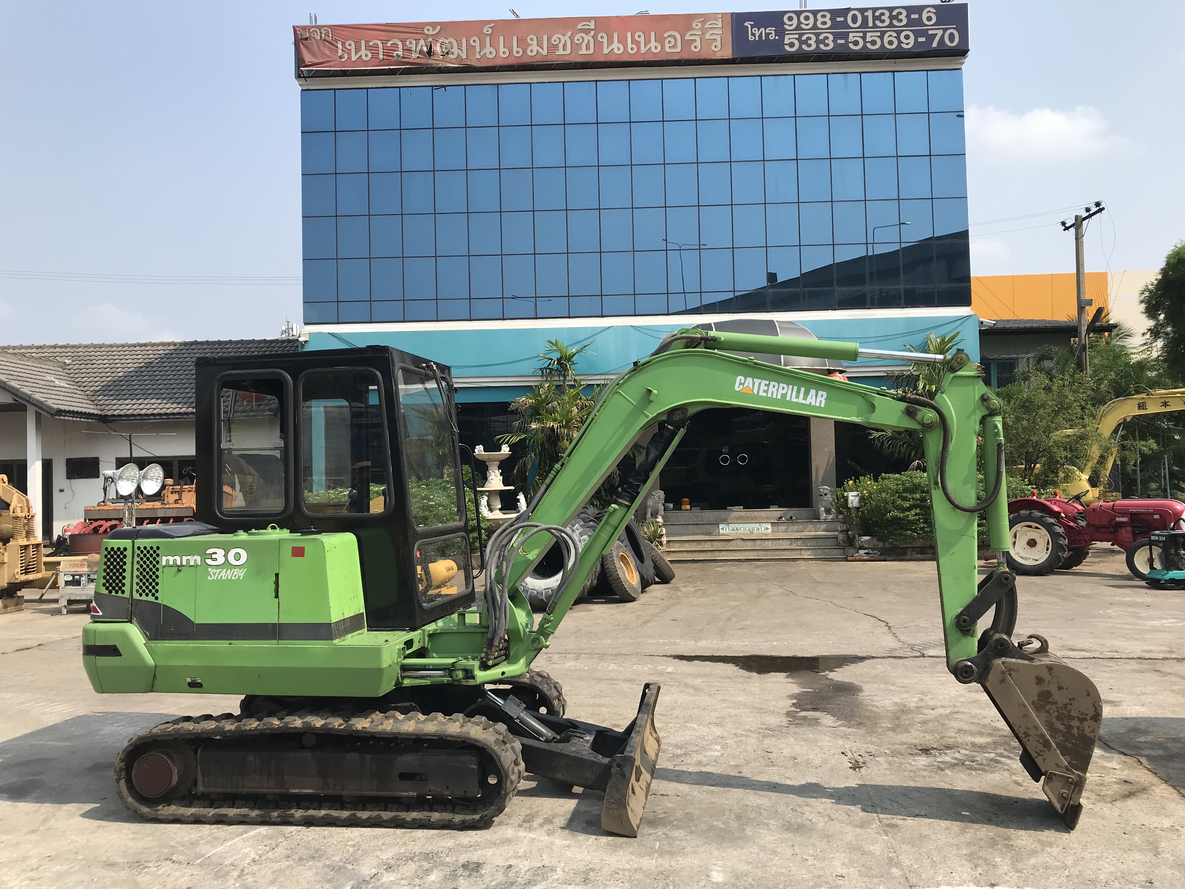 รถขุด CAT-MITSU MM30 มาพร้อมเก๋ง ใช้งานมาน้อย พร้อมใช้งาน นำเข้าจากญี่ปุ่น