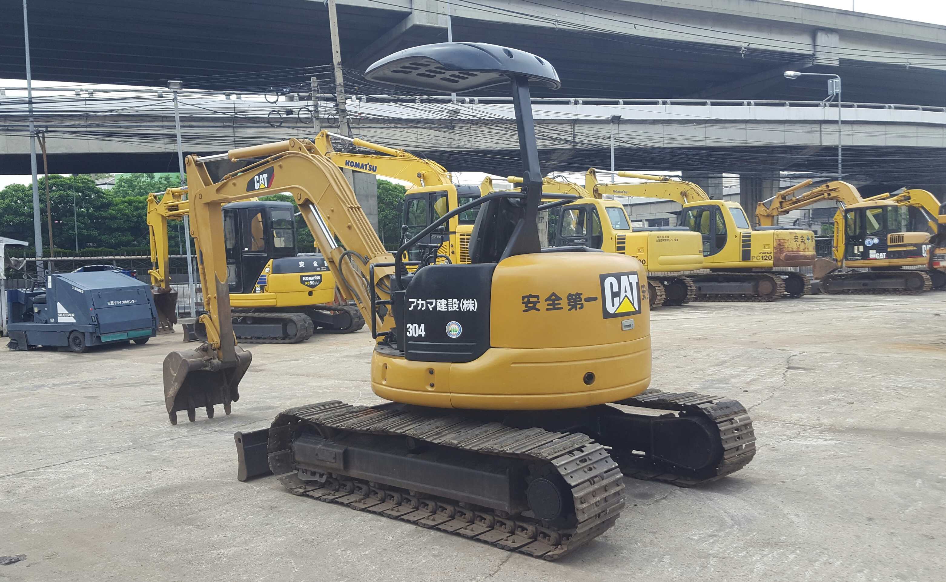 รถขุด CAT 304  เท่ากับ  PC40 รถสวยพร้อมใช้งาน สอบถามเติมที่คุณชัญญา