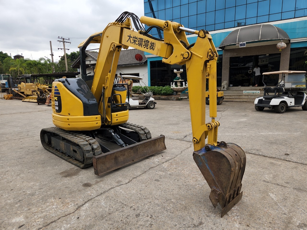รถขุด KOMATSU PC28UU-2 พร้อมใช้งาน นำเข้าจากญี่ปุ่นไม่เคยใช้ในไทย ชั่วโมงการทำงานน้อย
