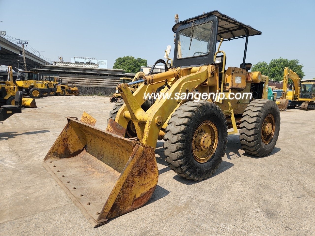 รถตัก KOMATSU JH60 ใช้งานมาน้อย สอบถามที่คุณครีม 0658844400 รถตัก KOMATSU JH60 ใช้งานมาน้อย สอบถามที่คุณครีม 0658844400