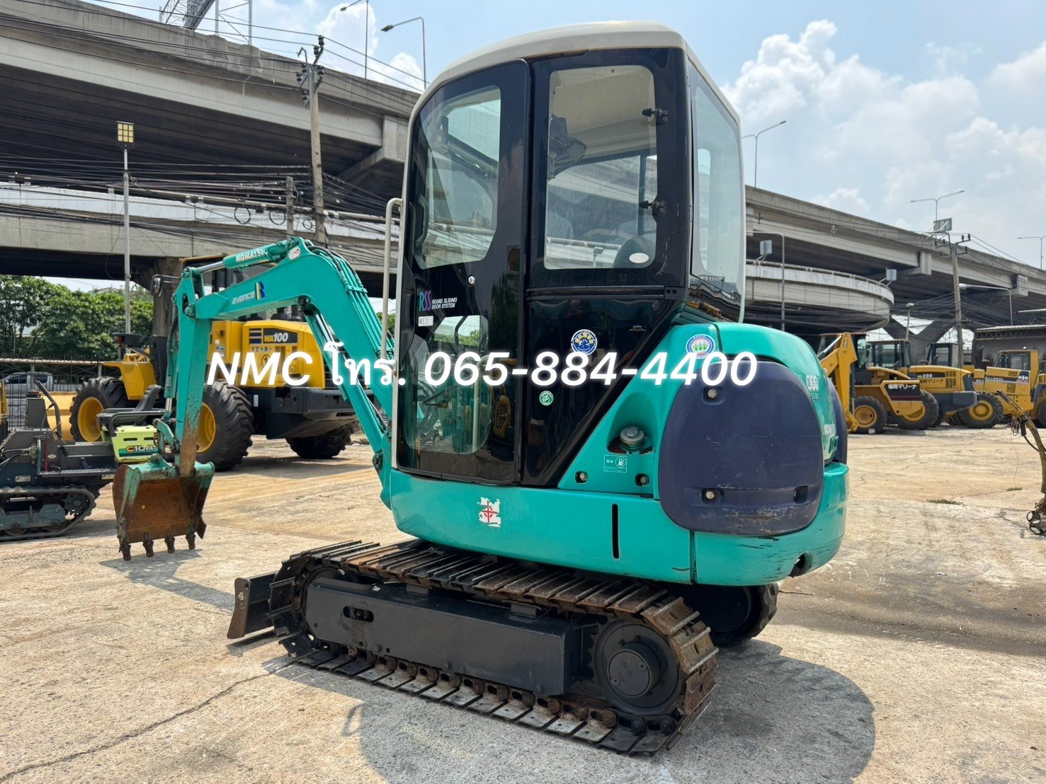 รถขุด KOMATSU PC20R-8 ใช้งานมาน้อย สอบถามที่คุณครีม 0658844400 รถขุด KOMATSU PC20R-8 ใช้งานมาน้อย สอบถามที่คุณครีม 0658844400
