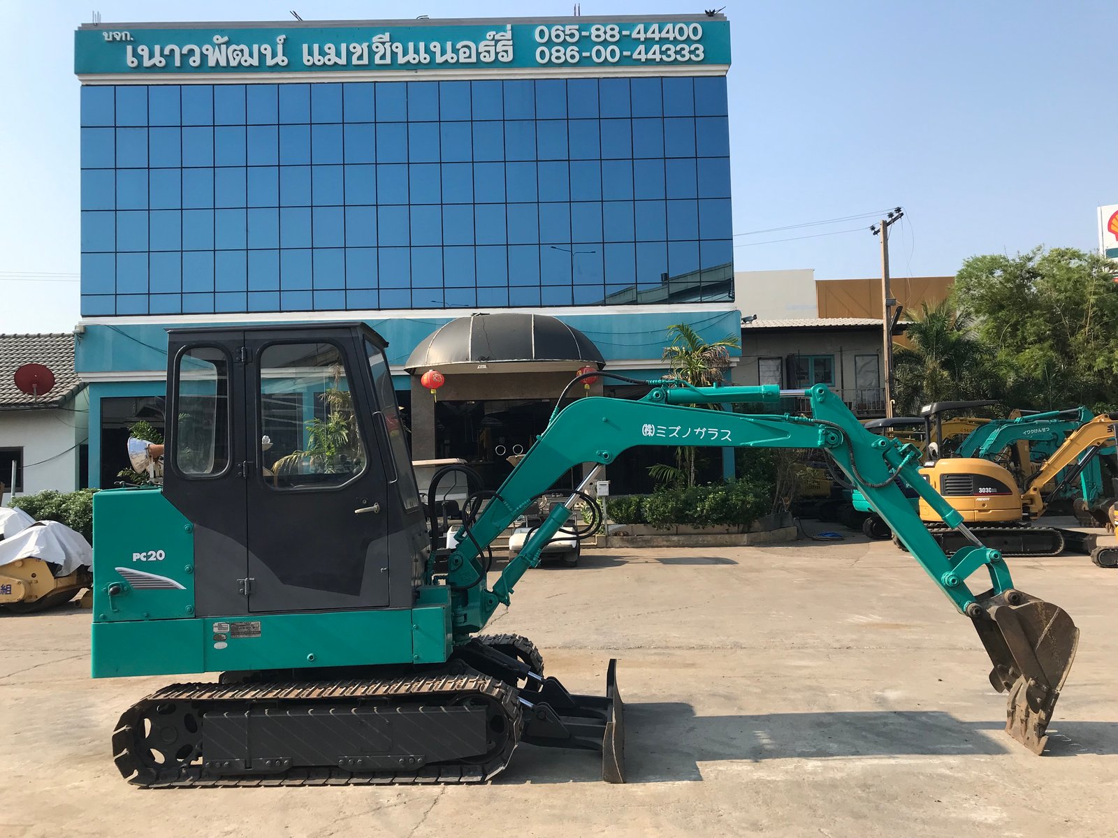 รถขุด KOMATSU PC20 ใช้งานมาน้อย สอบถามที่คุณครีม 0658844400