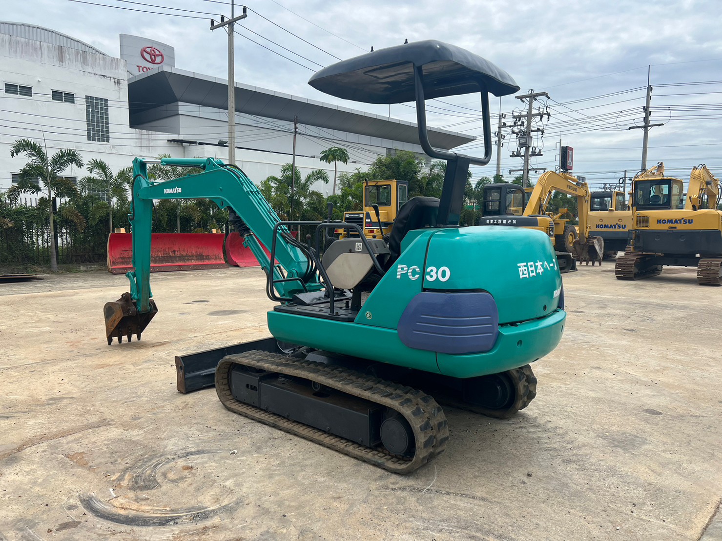 PC30-7นําเข้ามาจากญี่ปุ่น พร้อมใช้งาน
***ราคาต่อรองได้จ้า*** PC30-7นําเข้ามาจากญี่ปุ่น พร้อมใช้งาน
***ราคาต่อรองได้จ้า***