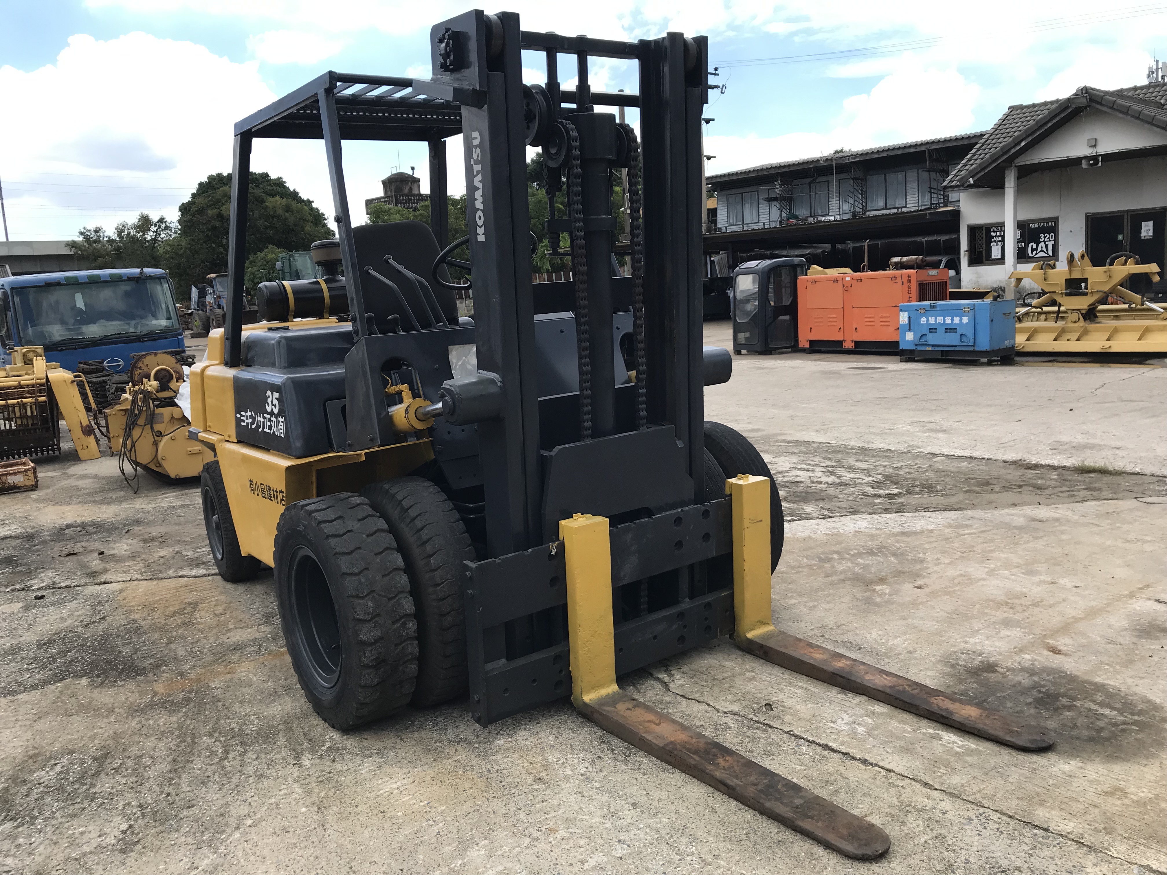 โฟลคลีฟท์ KOMATSU FD35-2 ใหม่ล่าสุด นำเข้าจากญี่ปุ่น สวยมากพร้อมใช้งาน
