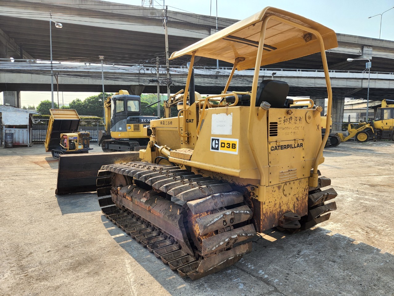 รถแทรคเตอร์ CAT D3B ใช้งานมาน้อย สอบถามเพิ่มเติมที่คุณชัญญา 0658844400, www.nmc99.com รถแทรคเตอร์ CAT D3B ใช้งานมาน้อย สอบถามเพิ่มเติมที่คุณชัญญา 0658844400, www.nmc99.com
