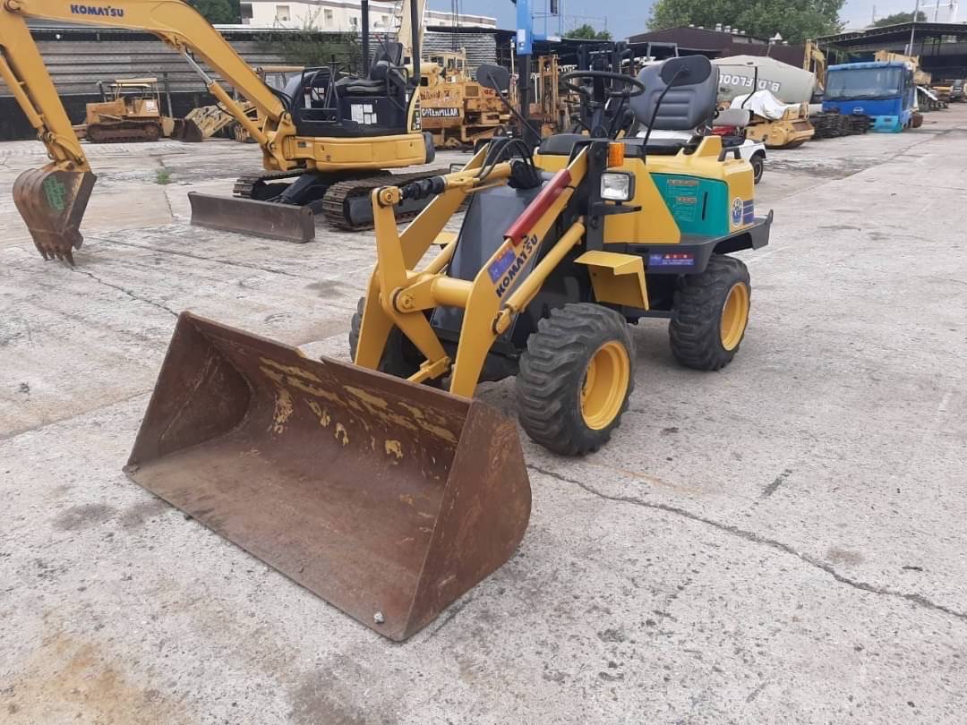 รถตัก KOMATSU WA10-1 พร้อมใช้งาน รถนำเข้าจากญี่ปุ่น ใช้งานมาน้อย รถตัก KOMATSU WA10-1 พร้อมใช้งาน รถนำเข้าจากญี่ปุ่น ใช้งานมาน้อย