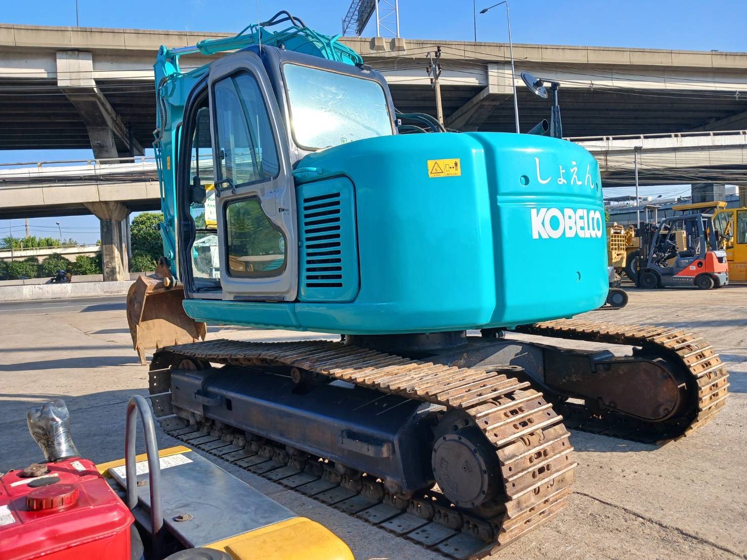 รถขุด KOBELCO SK135SR พร้อมใช้งาน สอบถามที่คุณครีม 0658844400