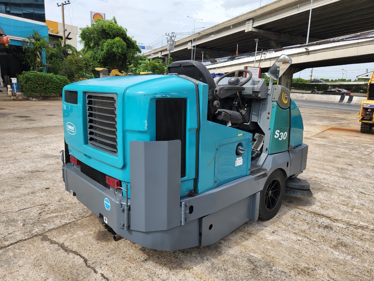 รถกวาดถนนมาใหม่ KOMATSU KANSAI รถสวยมาก สอบถามเพิ่มเติมที่คุณชัญญ