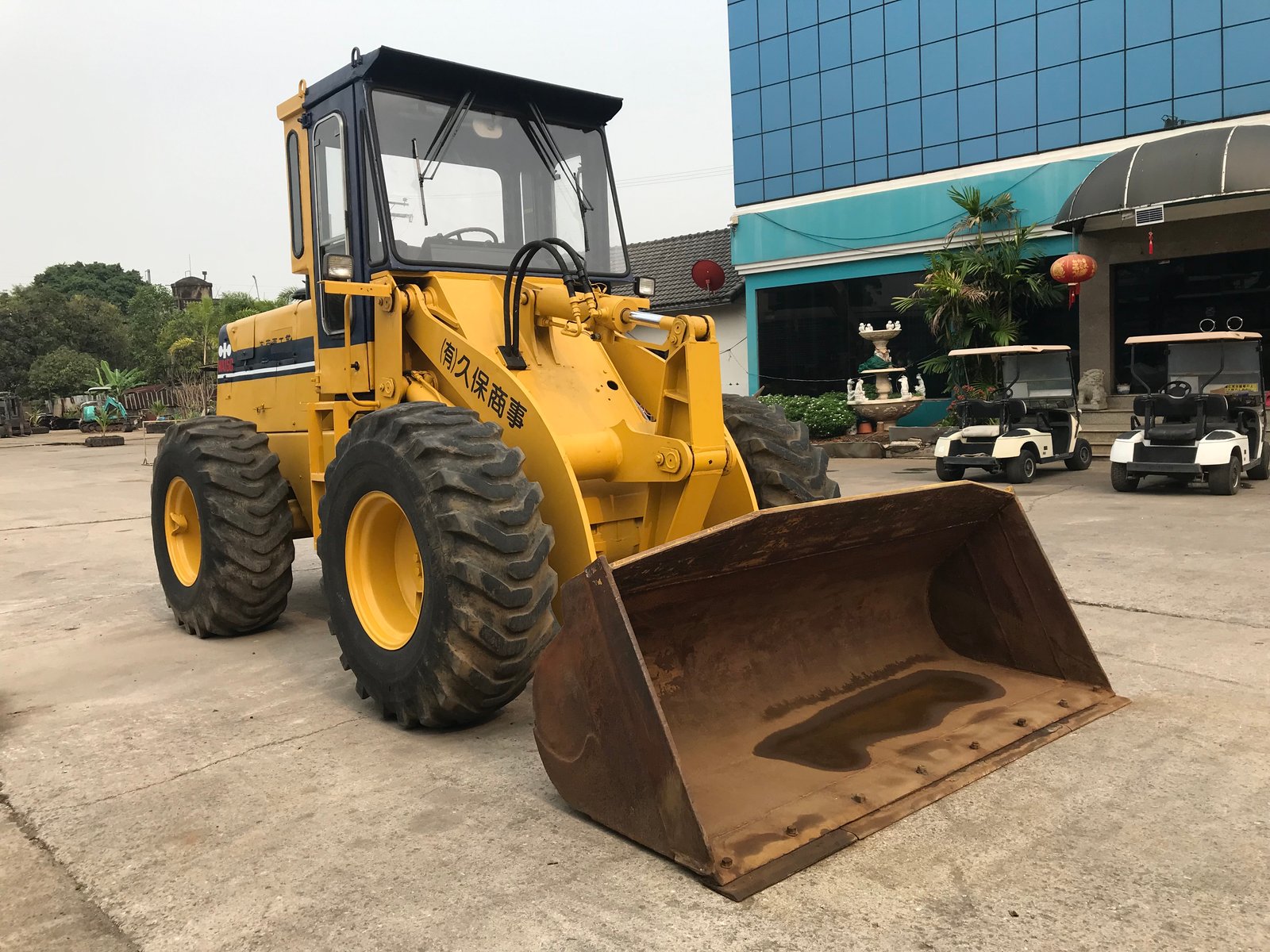 รถตักมือสอง KOMATSU 515-2 ขนาดเท่ากับ WA150 รถสวยใช้งานมาน้อย นำเข้าจากญี่ปุ่น