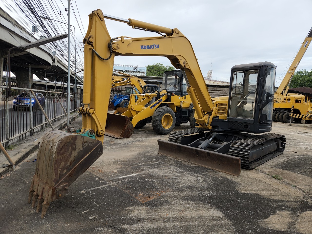 รถขุดมือสอง KOMATSU PC70FR-1 รถสวยใช้งานมาน้อย นำเข้าจากญี่ปุ่น รถขุดมือสอง KOMATSU PC70FR-1 รถสวยใช้งานมาน้อย นำเข้าจากญี่ปุ่น