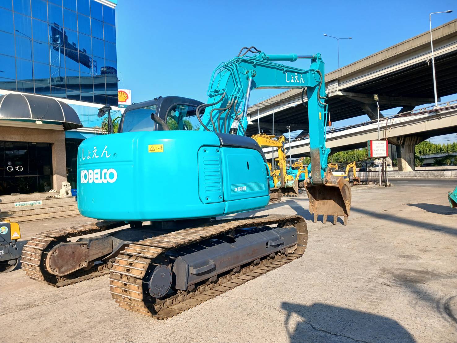 รถขุด KOBELCO SK135SR พร้อมใช้งาน สอบถามที่คุณครีม 0658844400