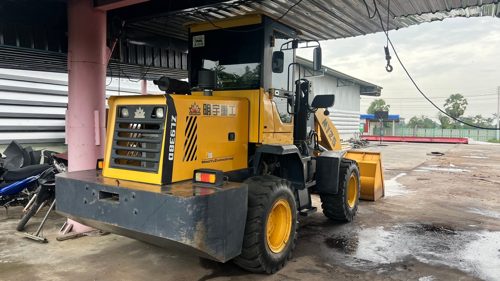 ขายรถตักMYZG ZL-938D ปี64 บุ้งกี๋2คิว และ มือคีบไม้ ขายรถตักMYZG ZL-938D ปี64 บุ้งกี๋2คิว และ มือคีบไม้