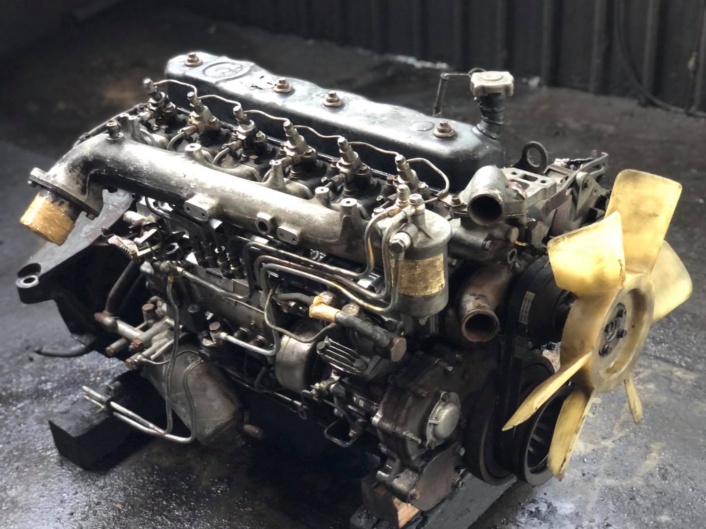 ขายเครื่อง Isuzu 6BD1 JCM ฝาดำ 165 แรง