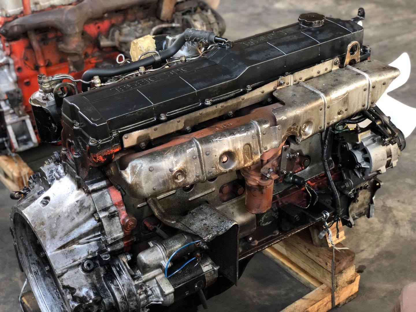 ขายเครื่อง Isuzu 6HE1 195 แรงม้า ขายเครื่อง Isuzu 6HE1 195 แรงม้า