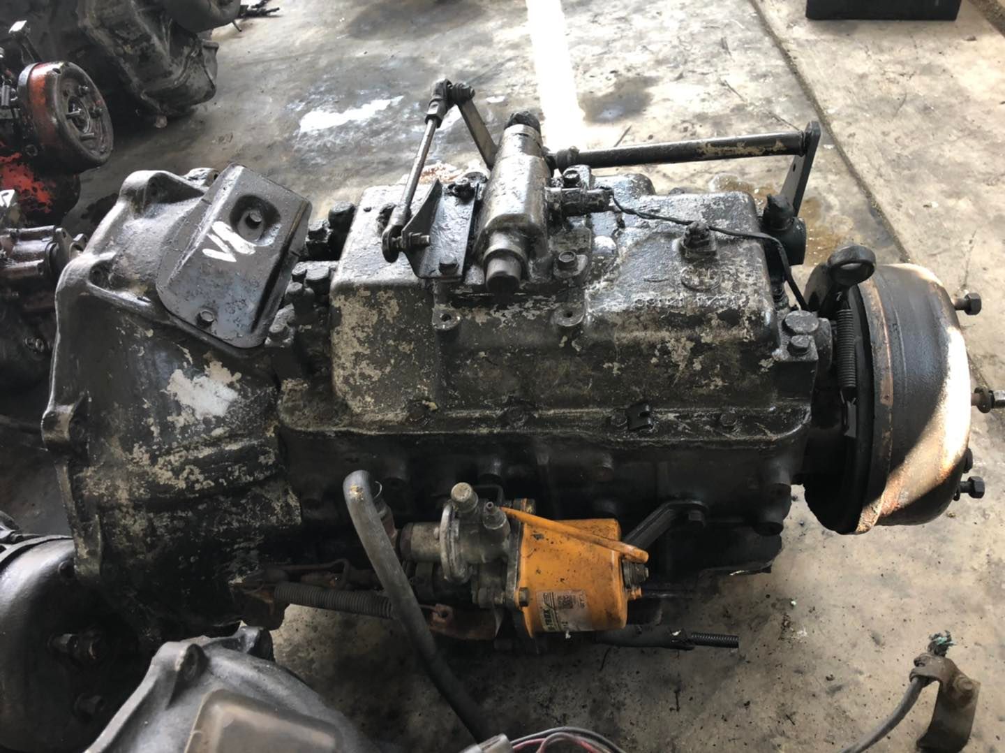 ขายเกียร์ Hino V8 6เกียร์รวมถอย ขายเกียร์ Hino V8 6เกียร์รวมถอย