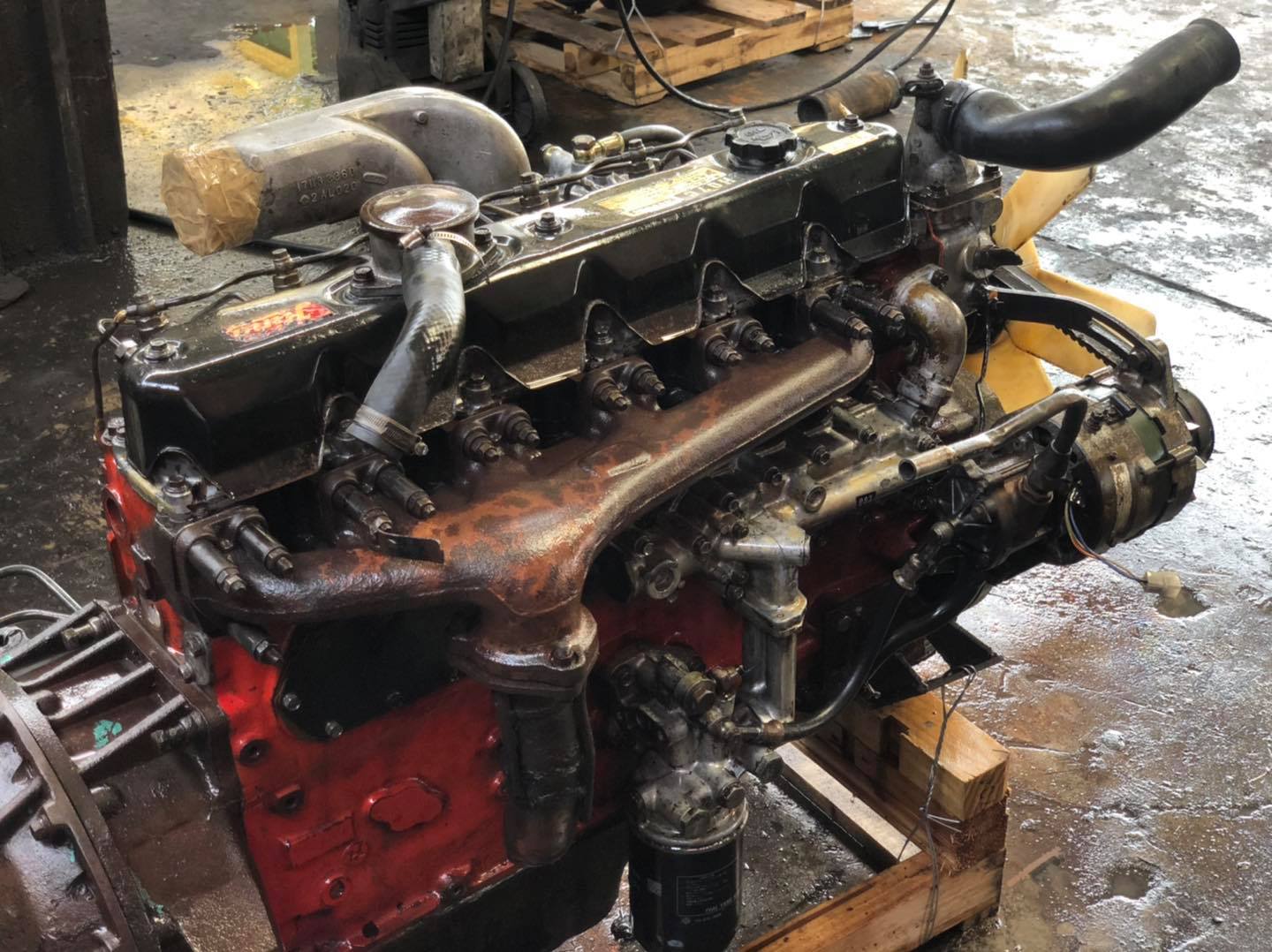 Hino HO7C ฝาดำ 185 แรงม้า ตัดหน้ายาว ไม่หลวม Hino HO7C ฝาดำ 185 แรงม้า ตัดหน้ายาว ไม่หลวม