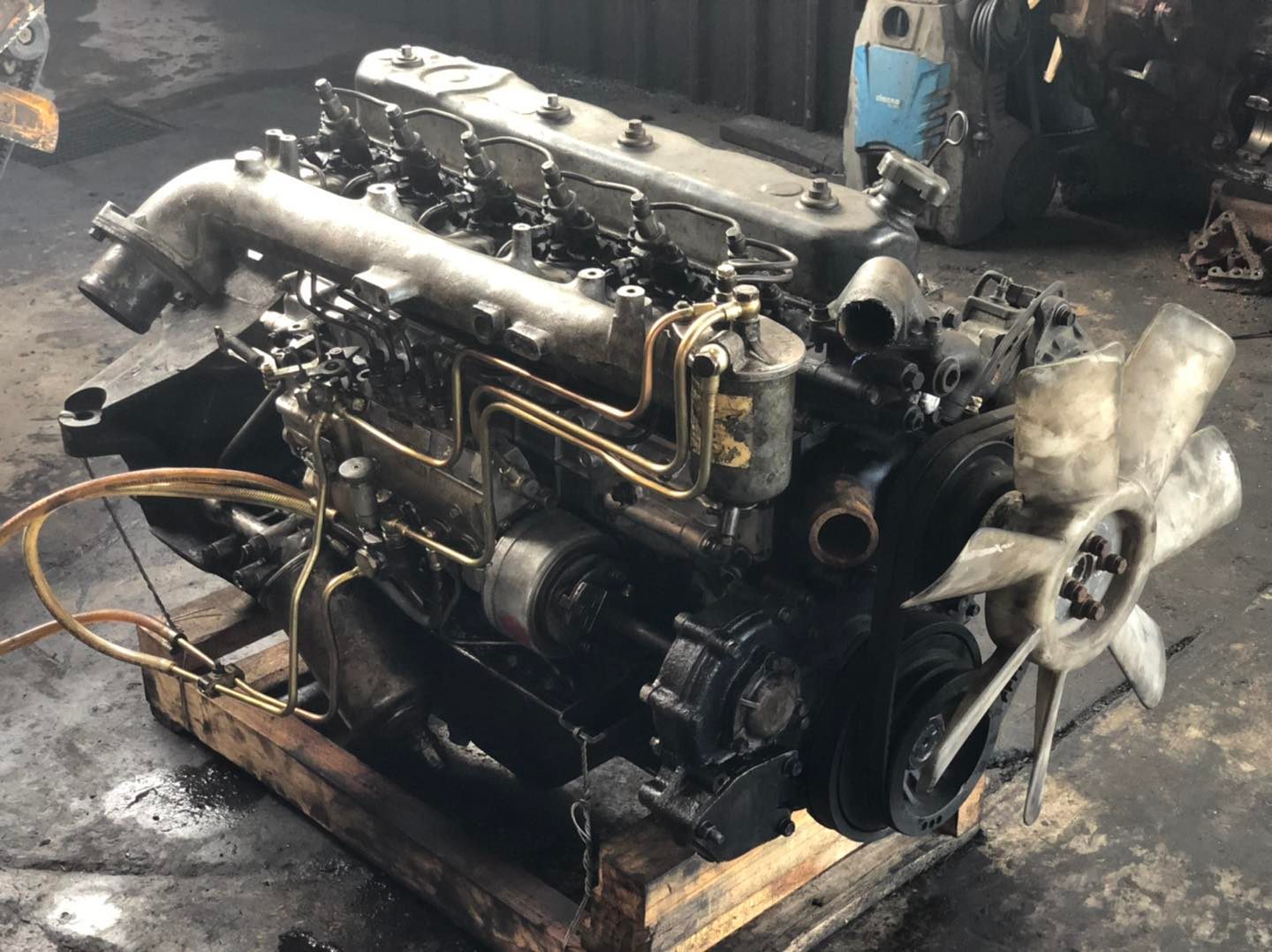 ขายเครื่อง Isuzu 6BD1 JCM ฝาดำ 165 แรงม้า