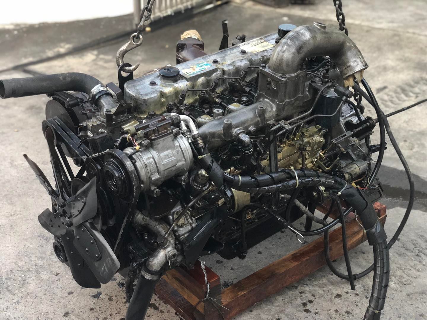 Nissan FE6 180 แรงม้า