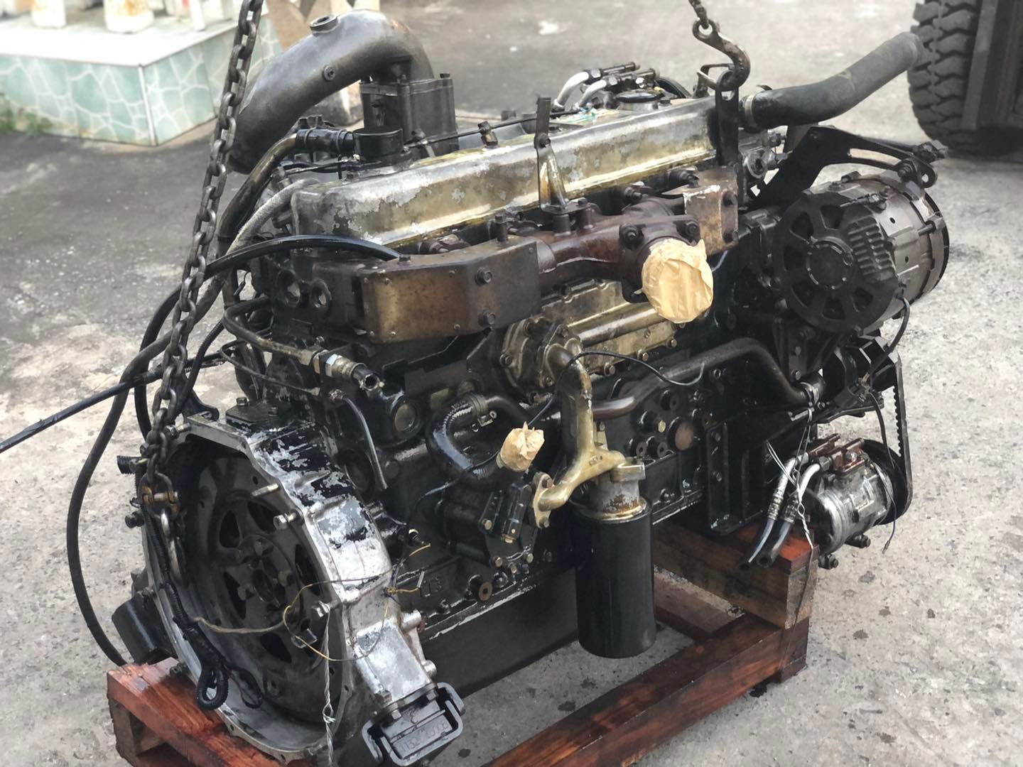 Nissan FE6 180 แรงม้า Nissan FE6 180 แรงม้า