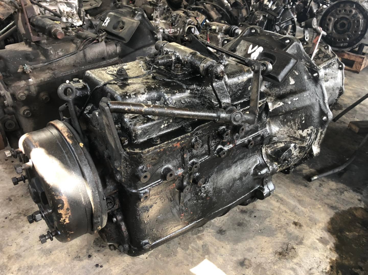 ขายเกียร์ Hino V8 6เกียร์รวมถอย ขายเกียร์ Hino V8 6เกียร์รวมถอย