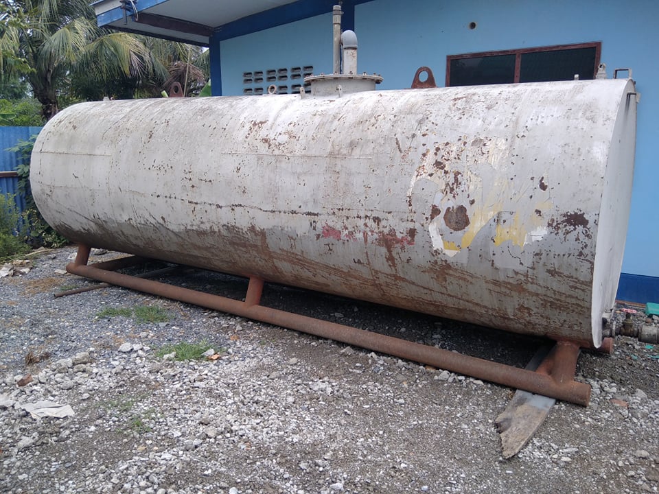 ถังนำ้มันพร้อมตู้หัวจ่าย