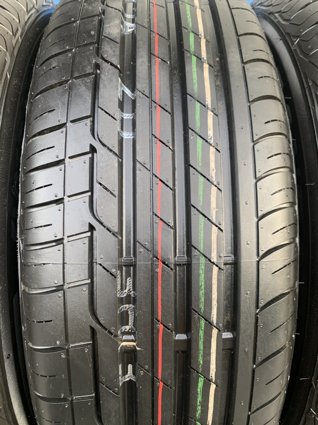ยางใหม่ป้ายแดง 215-60-16 Bridgestone ปี 20 สวยกริ๊บๆ