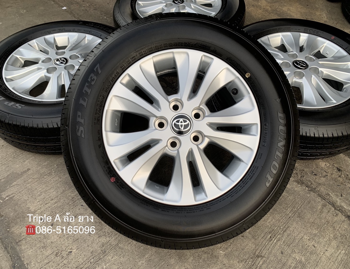 ล้อแม็กป้ายแดง Toyota Revo ขอบ 16 พร้อมยางป้ายแดง 215-65-16 Dunlop ปลายปี 20 สวยกริ๊บๆ ล้อแม็กป้ายแดง Toyota Revo ขอบ 16 พร้อมยางป้ายแดง 215-65-16 Dunlop ปลายปี 20 สวยกริ๊บๆ
