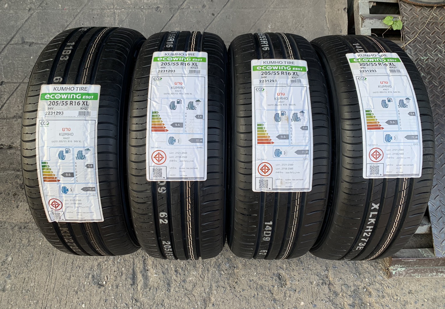ล้อแม็กป้ายแดง Honda Civic FC รุ่นใหม่ล่าสุด ขอบ 16 สีเทากัน พร้อมยางใหม่ 205-55-16 KUMHO ปี 20 สวยก ล้อแม็กป้ายแดง Honda Civic FC รุ่นใหม่ล่าสุด ขอบ 16 สีเทากัน พร้อมยางใหม่ 205-55-16 KUMHO ปี 20 สวยก
