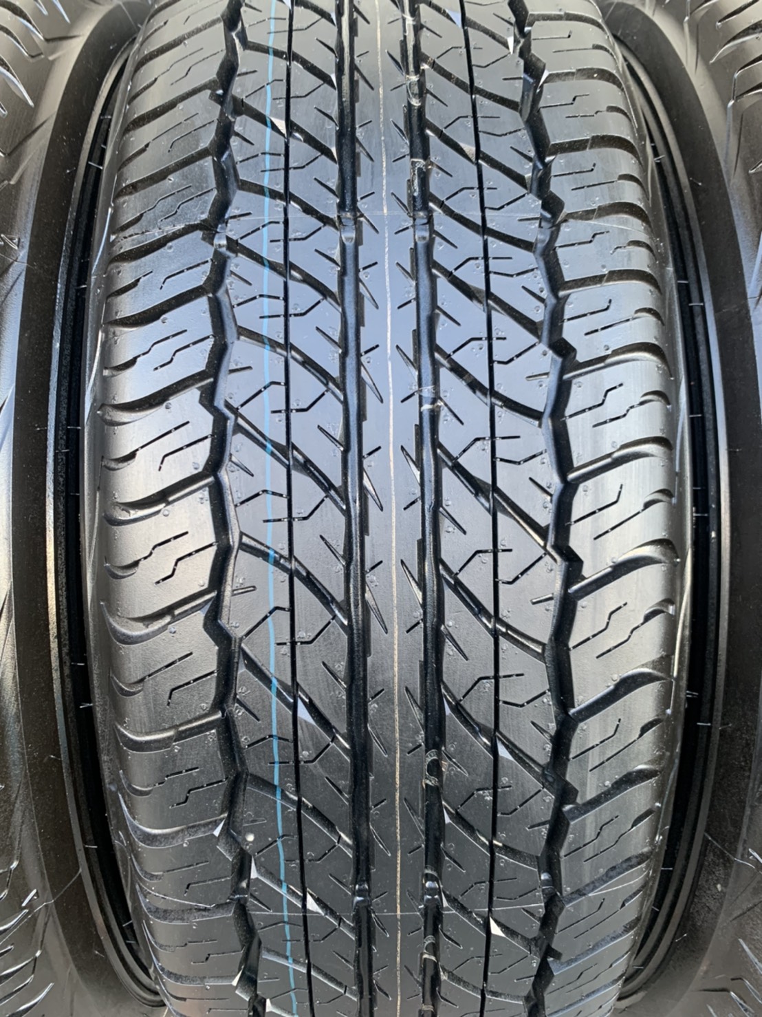 ยางใหม่ป้ายแดง 255-70-16 Dunlop ปี 21 ใหม่ยกห้าง สวยกริ๊บ ใส่แทน 245-70-16 หรือ 265-70-16 ได้เลย ยางใหม่ป้ายแดง 255-70-16 Dunlop ปี 21 ใหม่ยกห้าง สวยกริ๊บ ใส่แทน 245-70-16 หรือ 265-70-16 ได้เลย