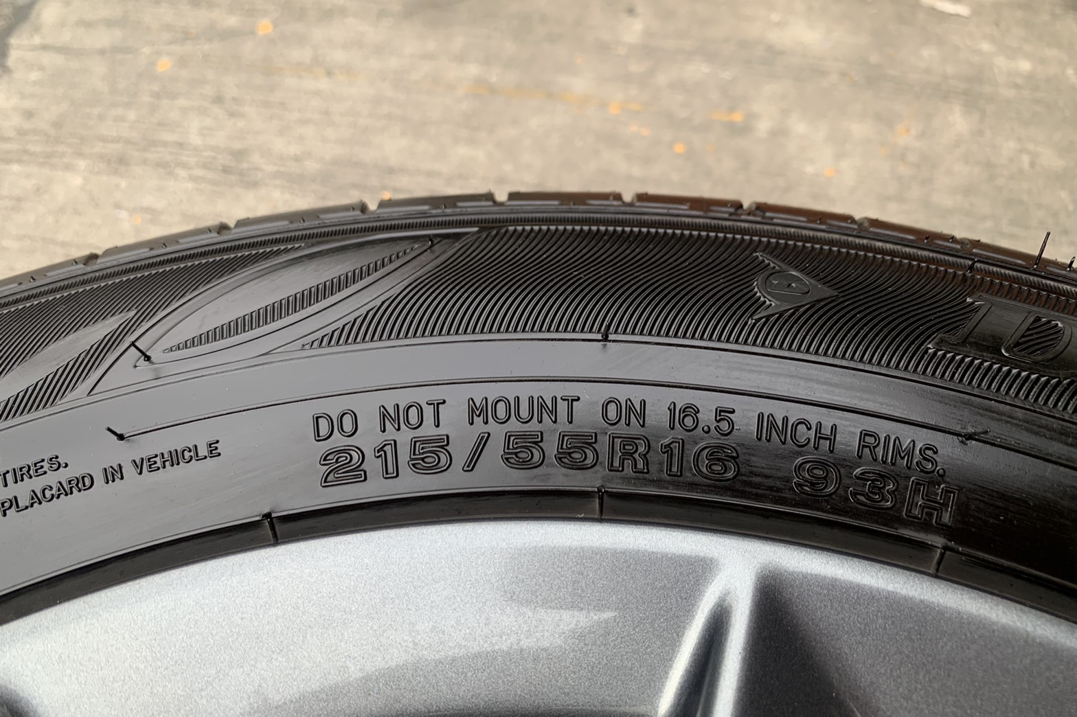 ล้อแม็ก Honda Civic FC รุ่นใหม่ล่าสุด ขอบ 16 สีเทากัน พร้อมยาง 215-55-16 Dunlop ปลายปี 20 สวยๆ ล้อแม็ก Honda Civic FC รุ่นใหม่ล่าสุด ขอบ 16 สีเทากัน พร้อมยาง 215-55-16 Dunlop ปลายปี 20 สวยๆ