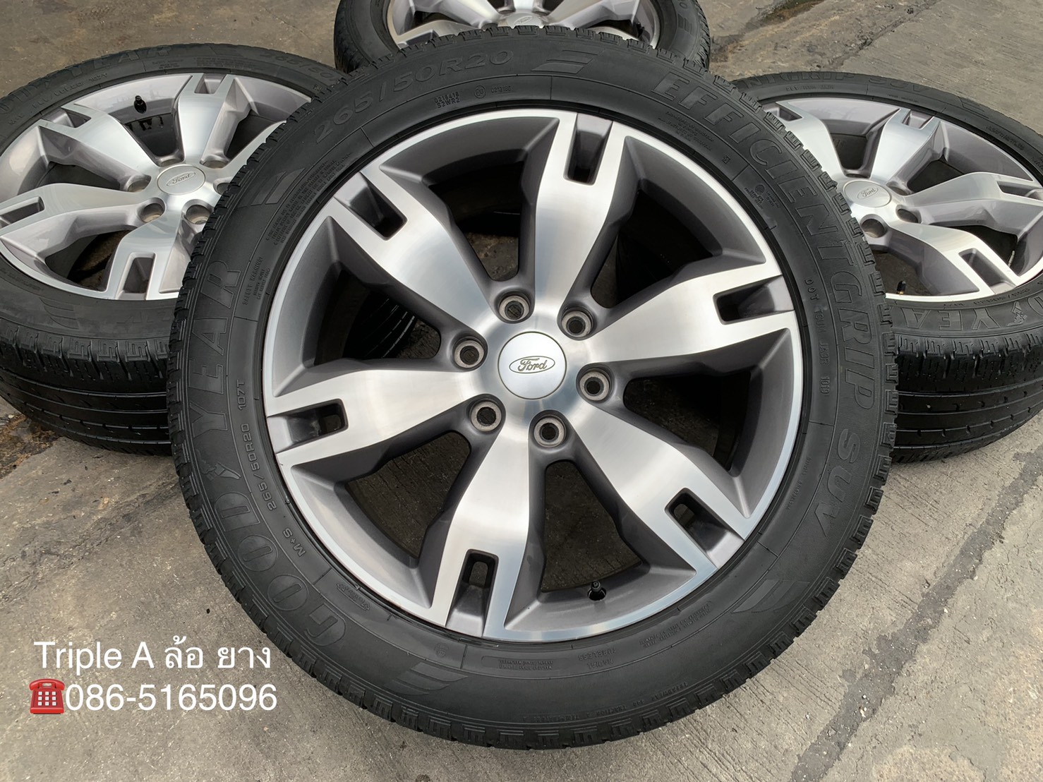 ล้อแม็ก Ford Everest ขอบ 20 พร้อมยาง 265-50-20 Goodyear ปี 19 ล้อแม็ก Ford Everest ขอบ 20 พร้อมยาง 265-50-20 Goodyear ปี 19