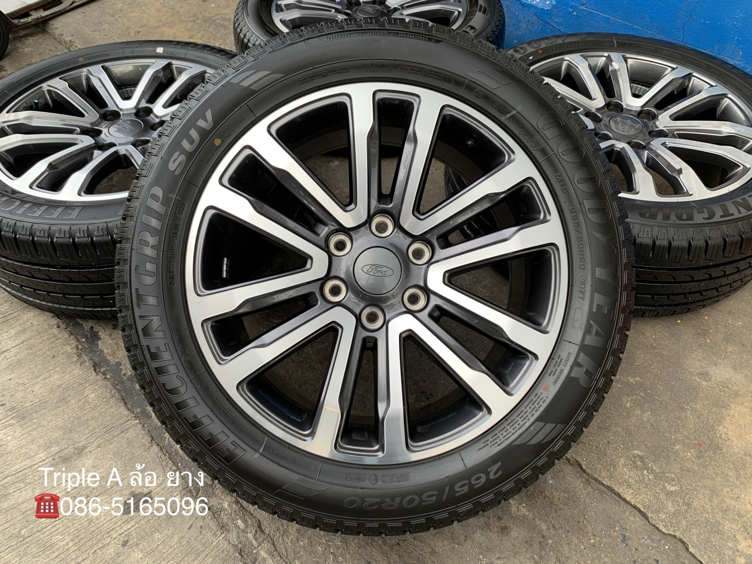 ล้อแม็กป้ายแดง Ford Everest รุ่นใหม่ ขอบ 20 พร้อมยางป้ายแดง 265-50-20 GoodYear ปี 20 สวยกริ๊บ ล้อแม็กป้ายแดง Ford Everest รุ่นใหม่ ขอบ 20 พร้อมยางป้ายแดง 265-50-20 GoodYear ปี 20 สวยกริ๊บ