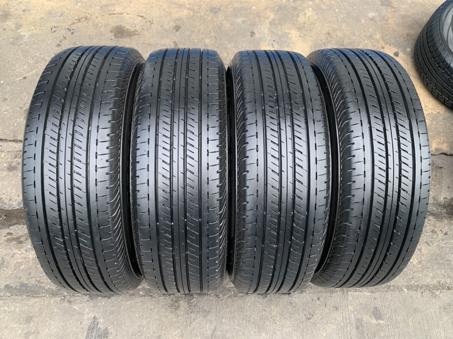 ล้อแม็ก 5รู114 Mitsu Triton ขอบ 15 พร้อมยาง 215-70-15 Bridgestone ปลายปี 15 สภาพดี ล้อแม็ก 5รู114 Mitsu Triton ขอบ 15 พร้อมยาง 215-70-15 Bridgestone ปลายปี 15 สภาพดี