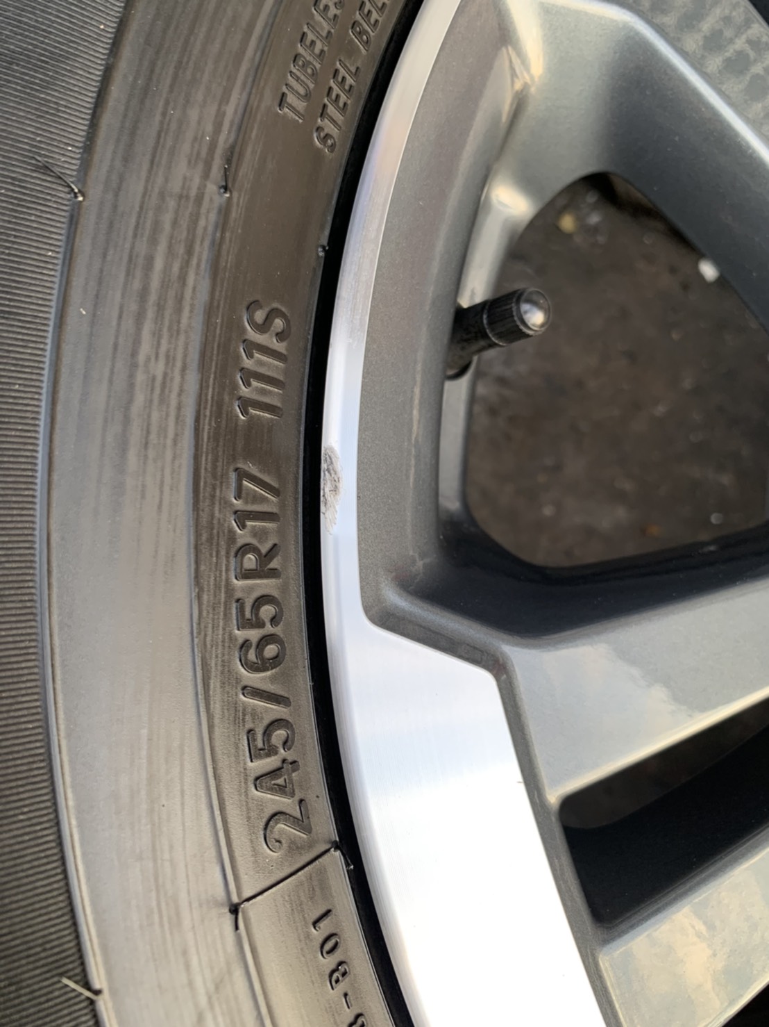 ล้อแม็ก Mitsu Triton Plus รุ่นใหม่ล่าสุด ขอบ 17 สีเทาหน้าเงา พร้อมยาง 245-65-17 TOYO ปลายปี 16 สวยๆ