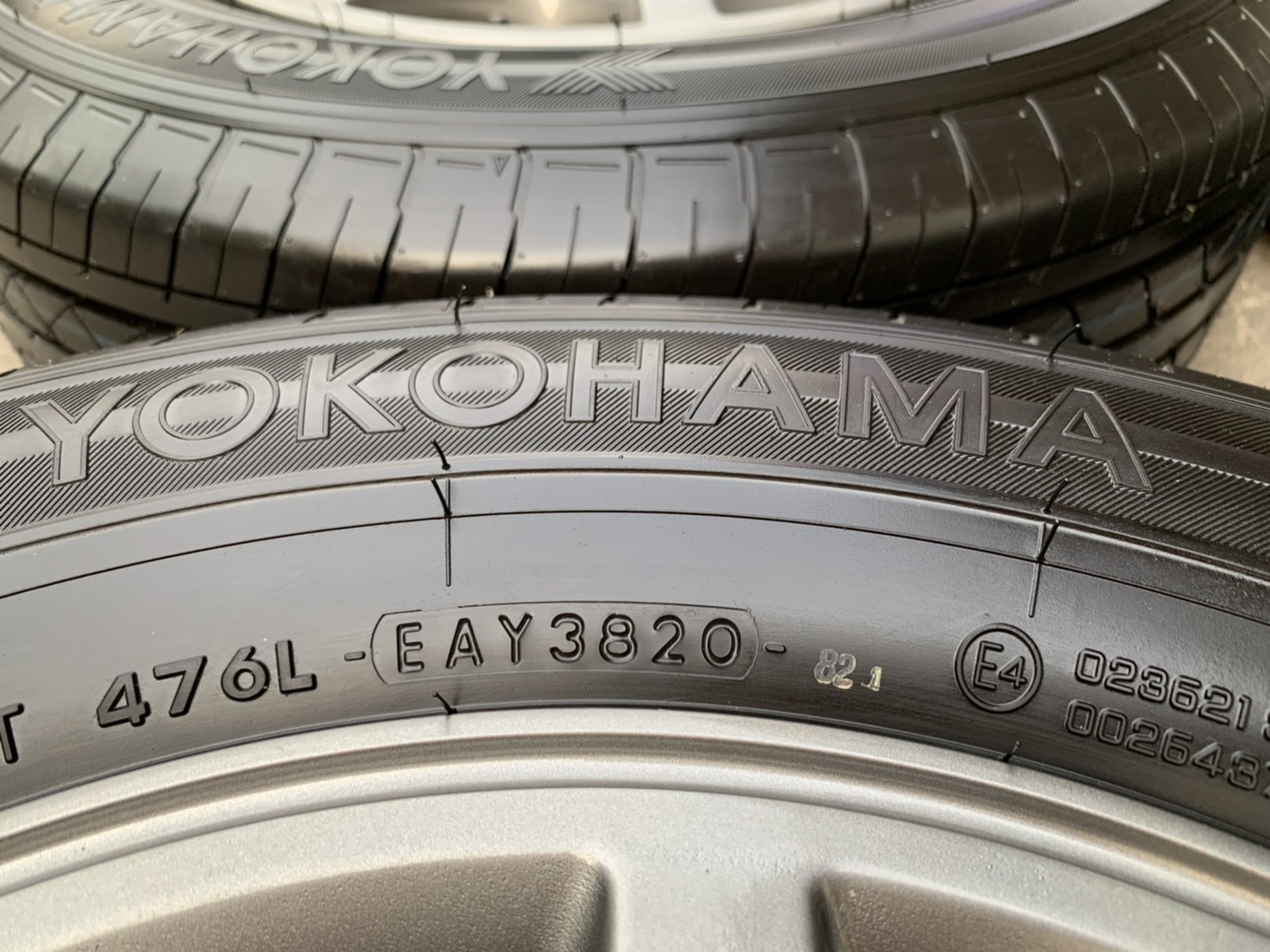 ล้อแม็ก Toyota Tiger D4D ขอบ 15 สีเทา พร้อมยางใหม่ป้ายแดง 205-70-15 Yokohama ปลายปี 20 สวยกริ๊บ ล้อแม็ก Toyota Tiger D4D ขอบ 15 สีเทา พร้อมยางใหม่ป้ายแดง 205-70-15 Yokohama ปลายปี 20 สวยกริ๊บ