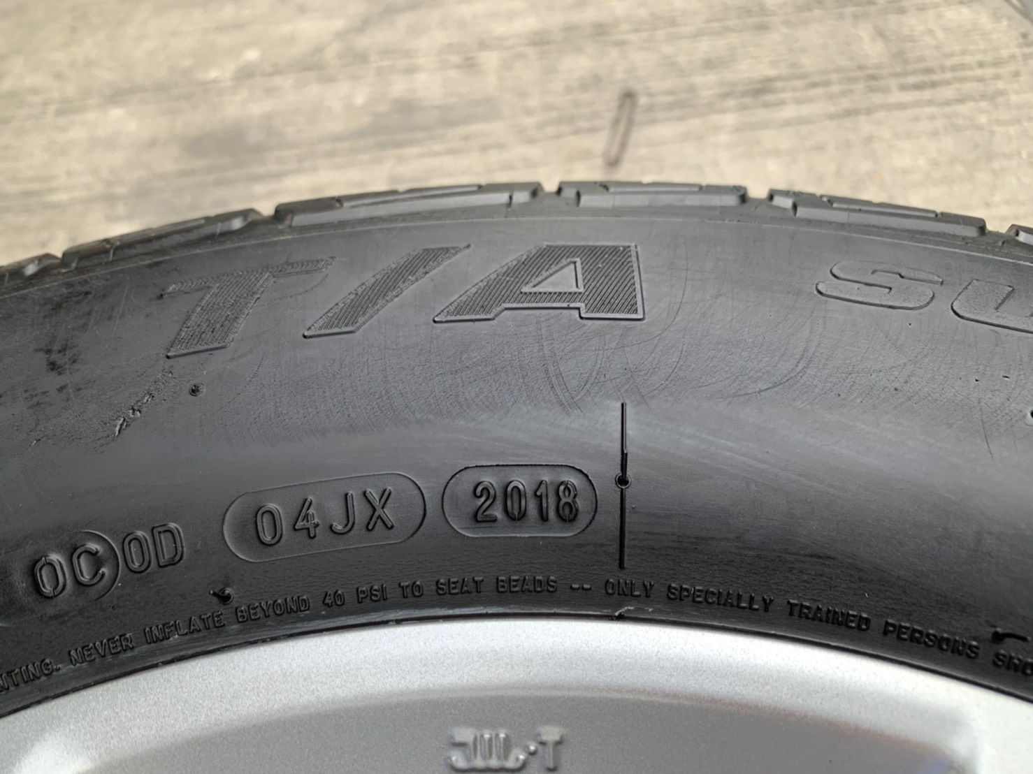 ล้อแม็ก 5รู114 Mitsu Triton รุ่นใหม่ล่าสุด ขอบ 16 พร้อมยาง 215-65-16 BFGoodrich ปี 18 ล้อแม็ก 5รู114 Mitsu Triton รุ่นใหม่ล่าสุด ขอบ 16 พร้อมยาง 215-65-16 BFGoodrich ปี 18