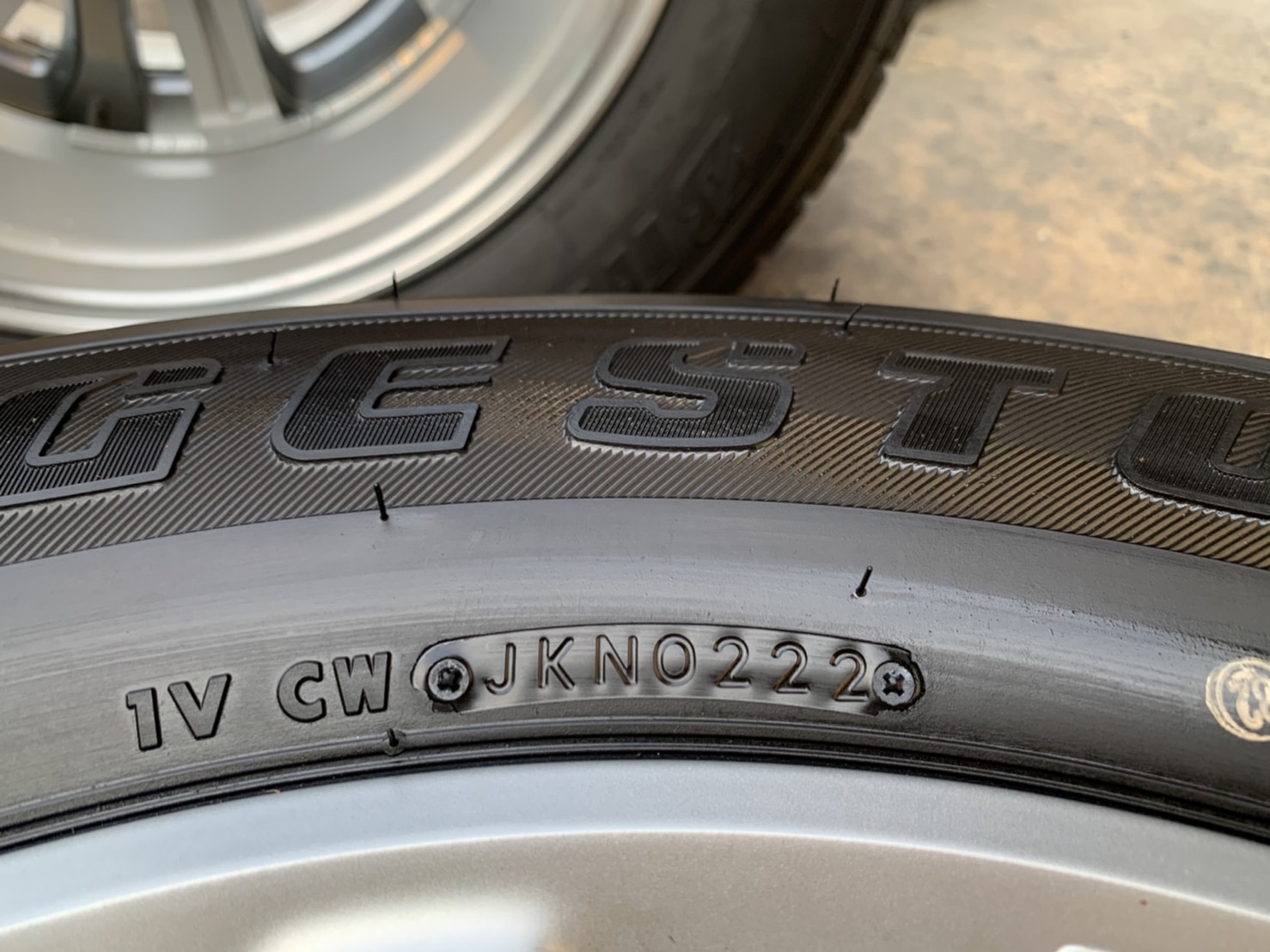 ล้อแม็กป้ายแดง ISUZU D-Max รุ่นใหม่ล่าสุด ขอบ 17 พร้อมยางใหม่ป้ายแดง 255-65-17 Bridgestone ปี 22 สวยกริ๊บๆ ล้อแม็กป้ายแดง ISUZU D-Max รุ่นใหม่ล่าสุด ขอบ 17 พร้อมยางใหม่ป้ายแดง 255-65-17 Bridgestone ปี 22 สวยกริ๊บๆ