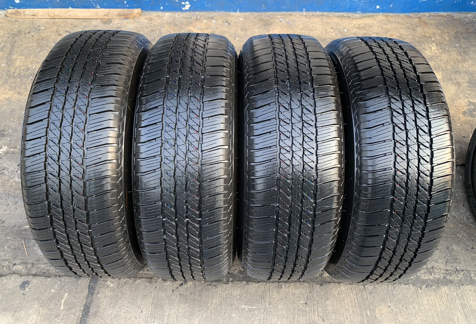 ล้อแม็กป้ายแดง All New ISUZU D-Max รุ่นใหม่ล่าสุด ขอบ 18 ดำหน้าเงา พร้อมยางป้ายแดง 265-60-18 Bridgestone ปี 21 ล้อแม็กป้ายแดง All New ISUZU D-Max รุ่นใหม่ล่าสุด ขอบ 18 ดำหน้าเงา พร้อมยางป้ายแดง 265-60-18 Bridgestone ปี 21