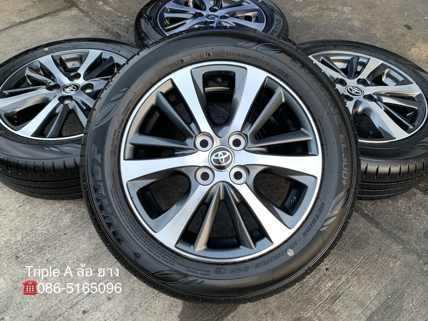 ล้อแม็กป้ายแดง Toyota Yaris Ativ ขอบ 15 สีเทาหน้าเงา พร้อมยางป้ายแดง 185-60-15 Dunlop ปลายปี 20 สวยก ล้อแม็กป้ายแดง Toyota Yaris Ativ ขอบ 15 สีเทาหน้าเงา พร้อมยางป้ายแดง 185-60-15 Dunlop ปลายปี 20 สวยก