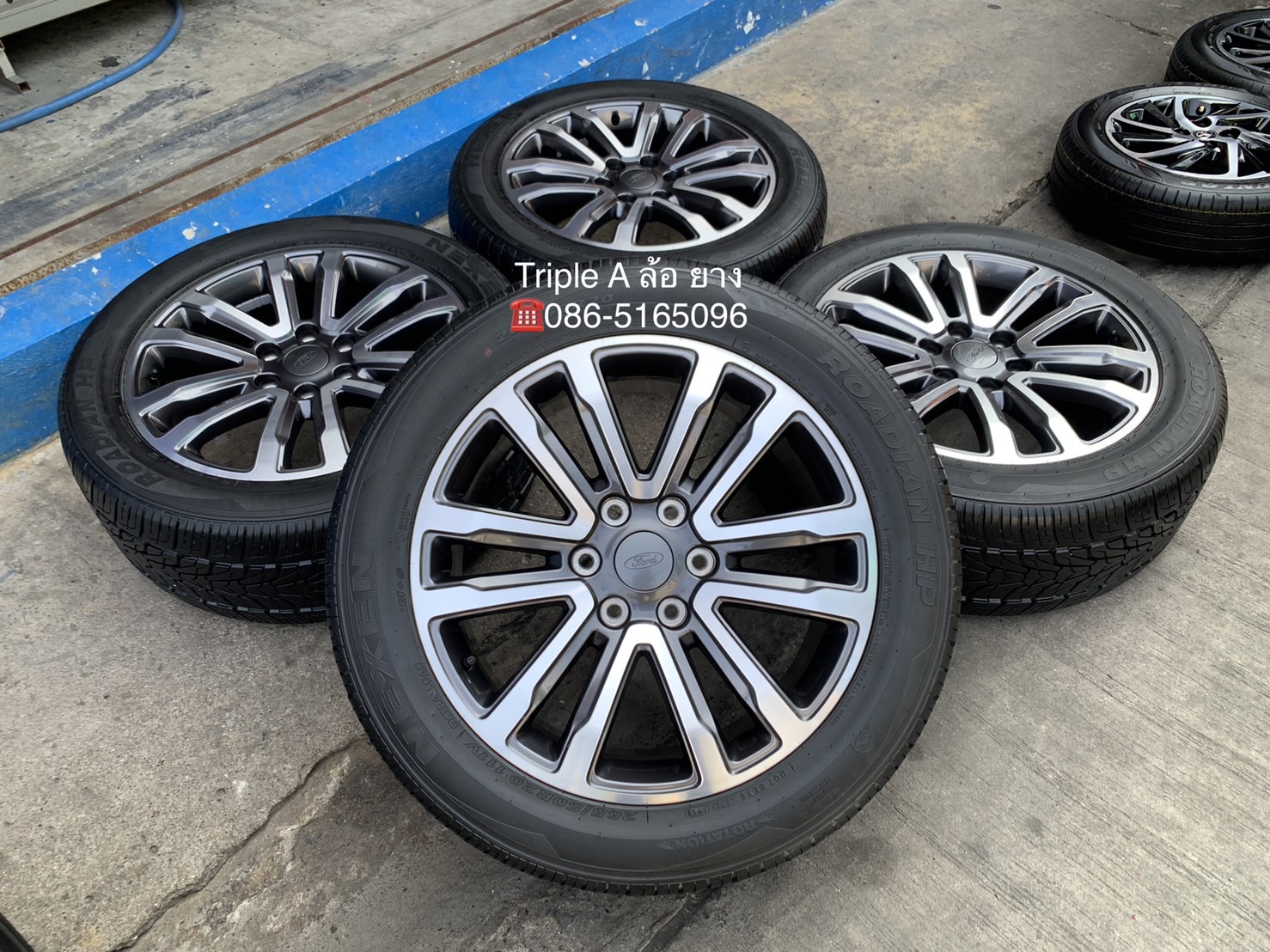 ล้อแม็ก Ford Everest ขอบ 20 เทาหน้าเงา พร้อมยาง 265-50-20 NEXEN ปี 19