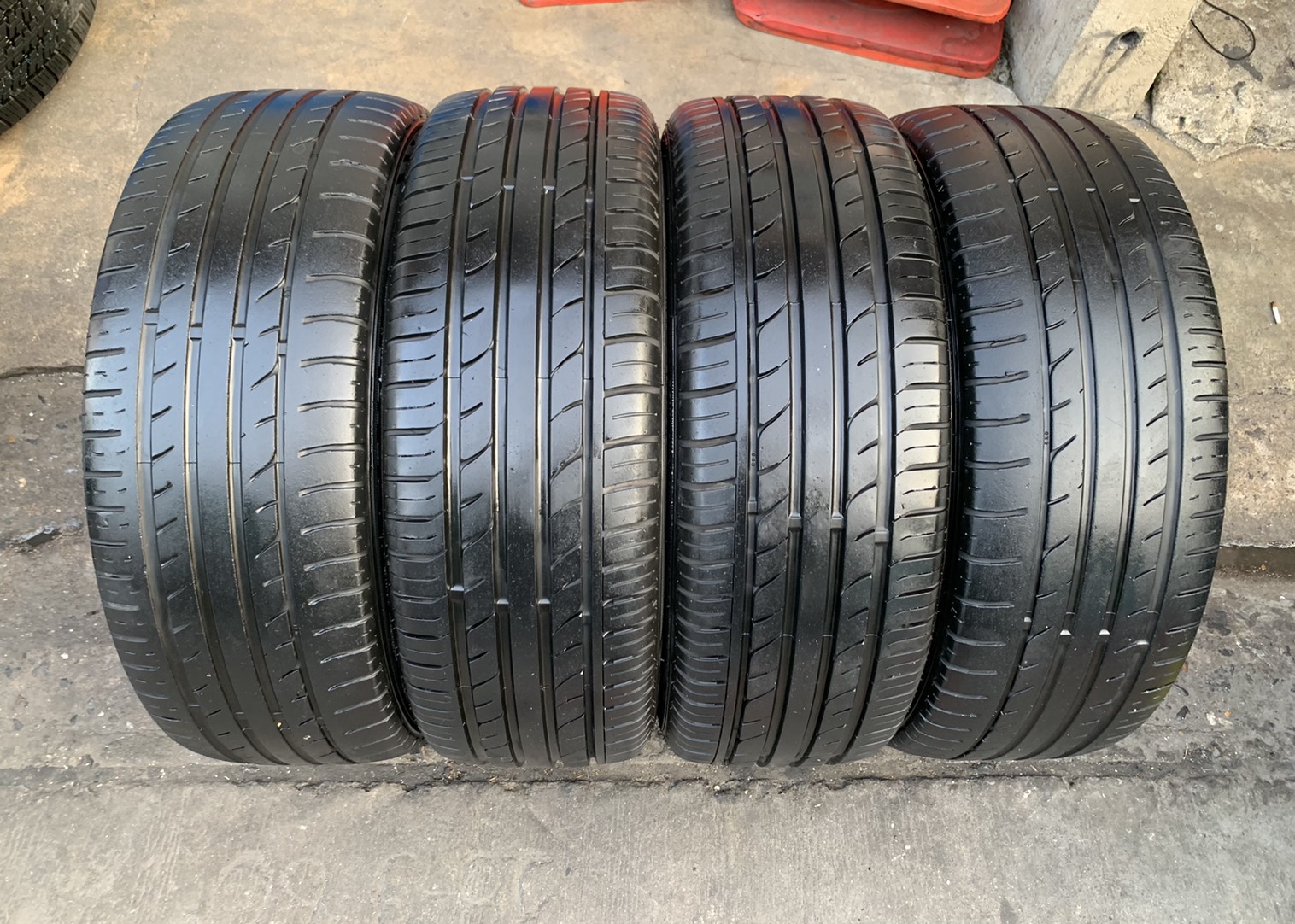 ล้อแม็ก Mazda 3 ขอบ 18 สีบอร์น พร้อมยาง 215-45-18 GOODRIDE ปี 18