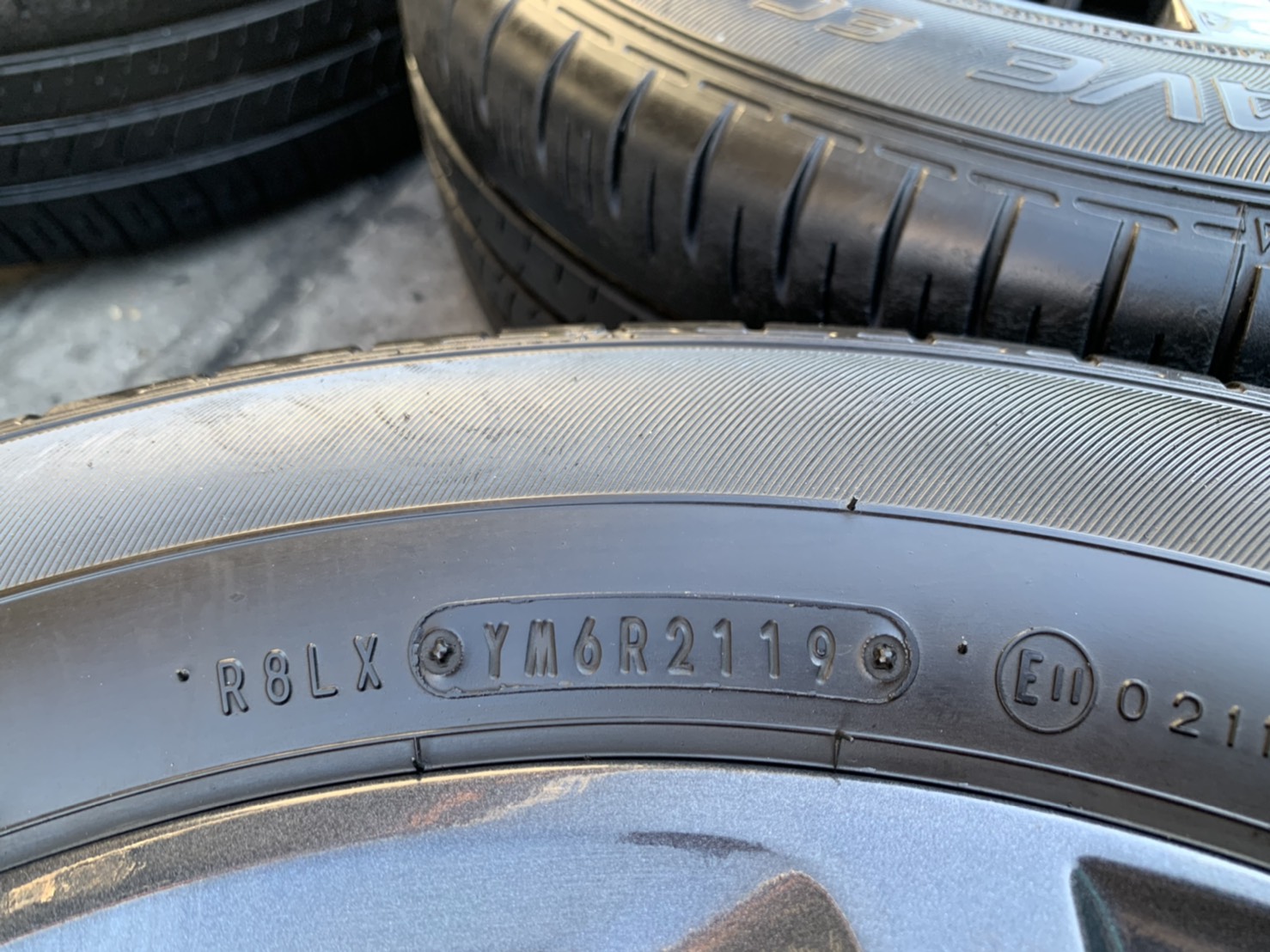 ล้อแม็ก Mazda 2 Skyactiv ขอบ 15 สีมิดไนท์บลู พร้อมยาง 185-65-15 Dunlop ปี 19 ล้อแม็ก Mazda 2 Skyactiv ขอบ 15 สีมิดไนท์บลู พร้อมยาง 185-65-15 Dunlop ปี 19