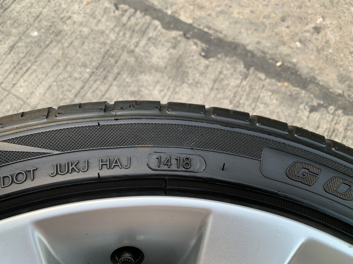ล้อแม็ก Mazda 3 ขอบ 18 สีบอร์น พร้อมยาง 215-45-18 GOODRIDE ปี 18 ล้อแม็ก Mazda 3 ขอบ 18 สีบอร์น พร้อมยาง 215-45-18 GOODRIDE ปี 18