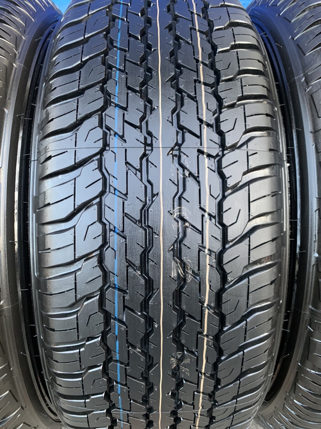 ล้อแม็กป้ายแดง Toyota Revo Rocco รุ่นใหม่ล่าสุด ขอบ 18 พร้อมยางใหม่ป้ายแดง 265-60-18 Dunlop ปลายปี 2